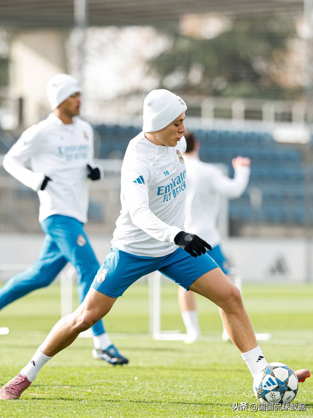 欧冠：皇马对阵曼城，场内场外麻烦不断，今晚过后阿隆索下课？